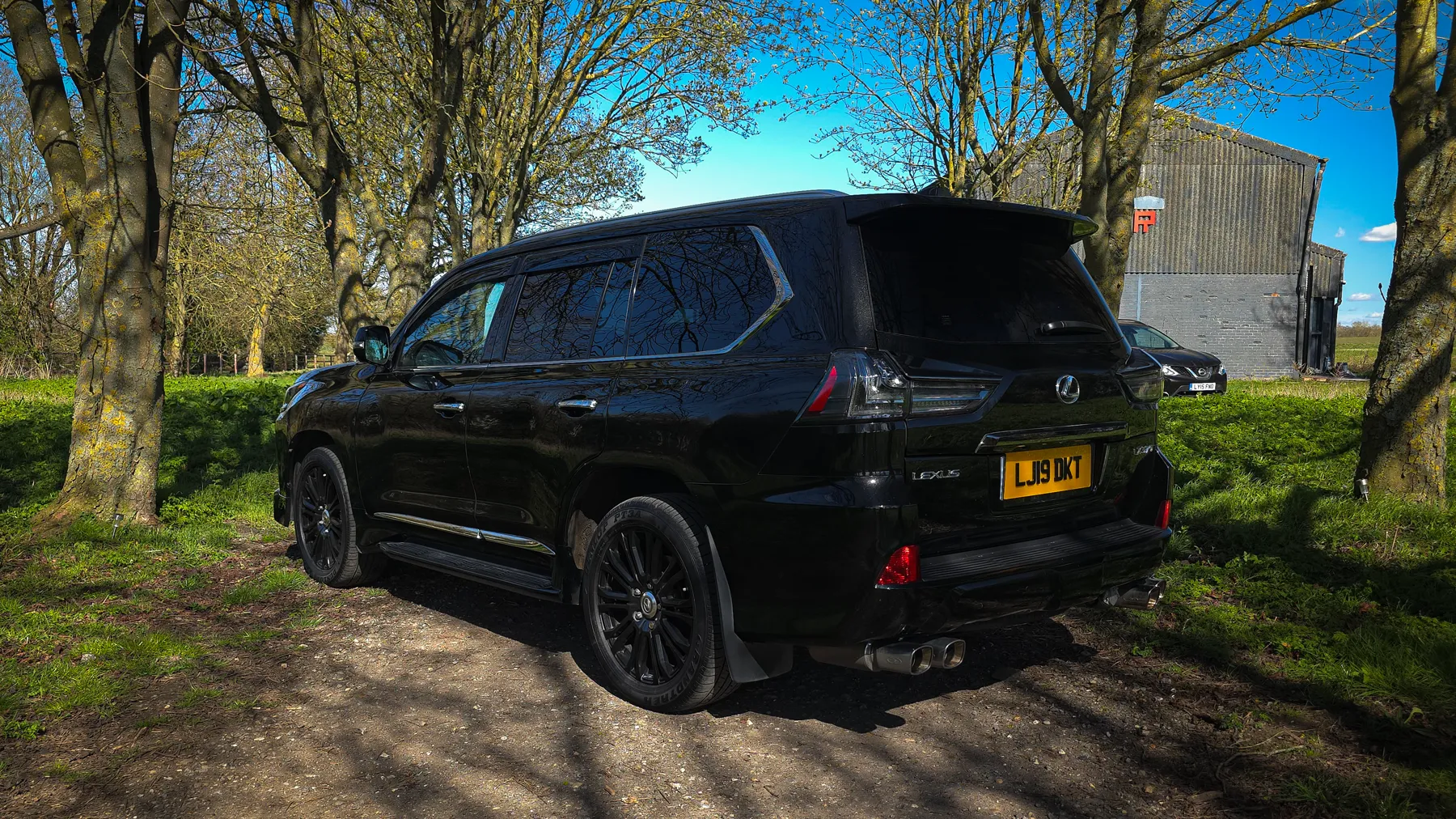 Lexus LX570 5.7 V8